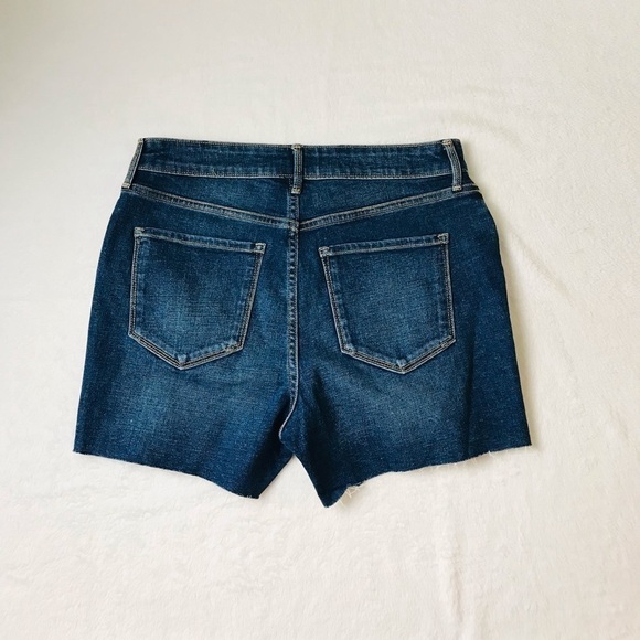 NWOT Old Navy High Waist Distressed Denim Shorts - Picture 3 of 8